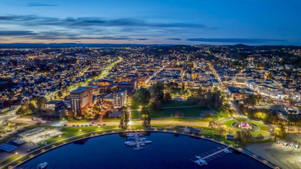 sandefjord_byen-sett-fra-sor_oktober-2024_dronejpg_compressed